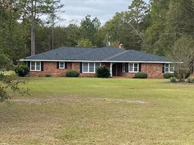 Main picture of 323 Loves Chapel Rd