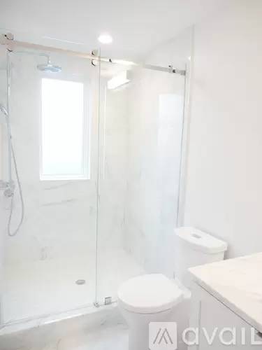 Main picture of 615 Upshur St NW