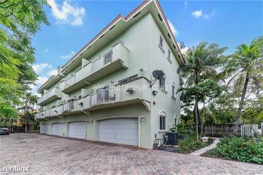 Main picture of 2953 Virginia St