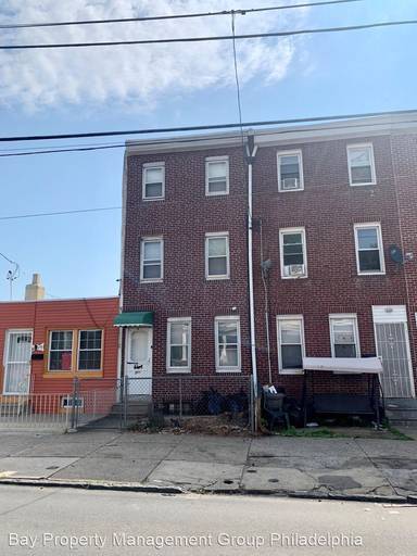 Main picture of 2077 Bridge St