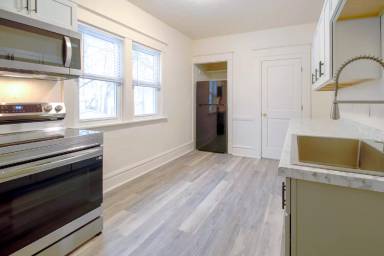Main picture of 846 Franklin St