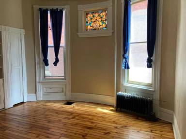 Main picture of 921 Beech Ave