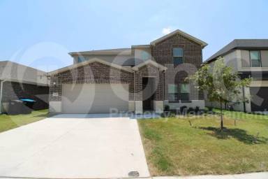 Main picture of 10436 Potawatomi Ln
