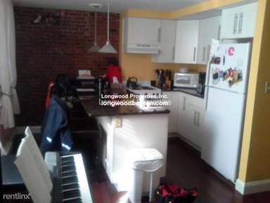 Main picture of 200 Northampton St