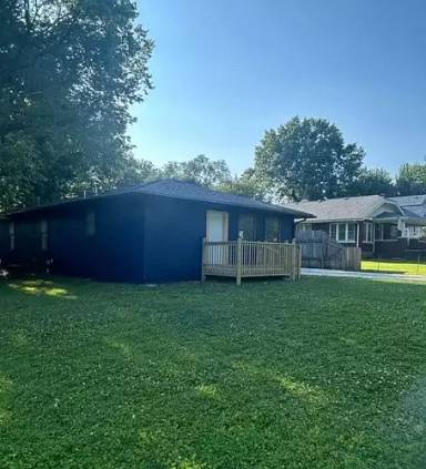 Main picture of 1403 N Clay Ave