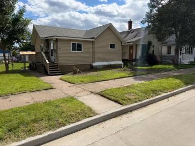 Main picture of 419 5th Ave N