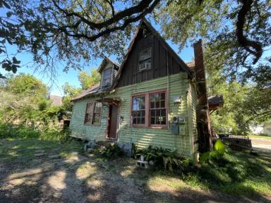 Main picture of 1877 Perkins Rd