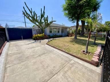 Main picture of 3616 Cosbey Ave