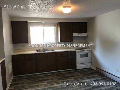 Main picture of 511 W Pine Ave