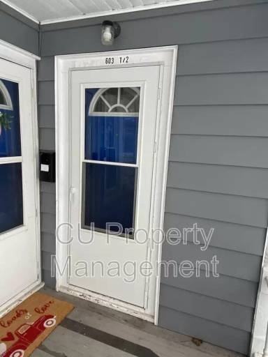 Main picture of 603 1/2 W Union St