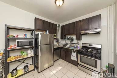 Main picture of 3219 W Hirsch St