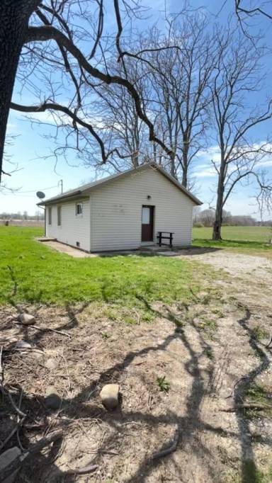 Main picture of 7691 S State Road 67