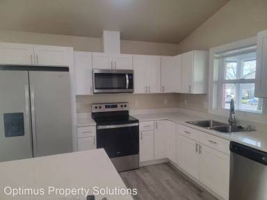 Main picture of 2624 James St