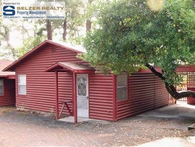 Main picture of 1420 Knob Hill Rd