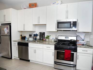 Main picture of 108 Winthrop St