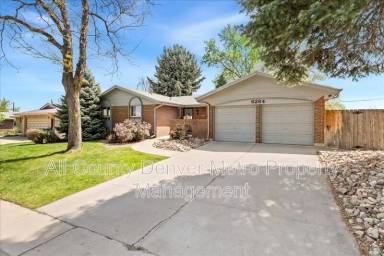 Main picture of 6284 Urban St