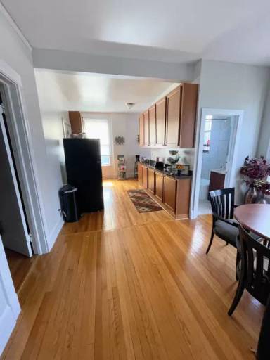 Main picture of 1111 W Grace St