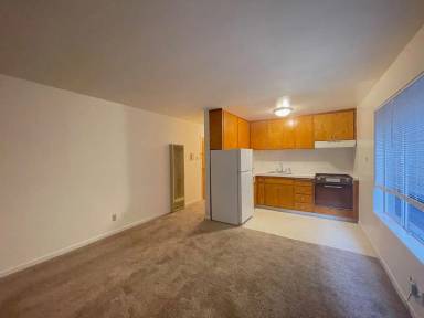 Main picture of 445 24th Ave