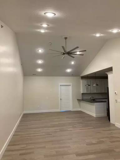 Main picture of 65 4th St