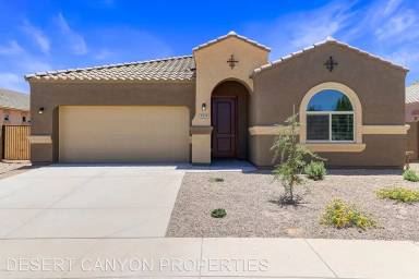 Main picture of 41399 W Curtis Ln