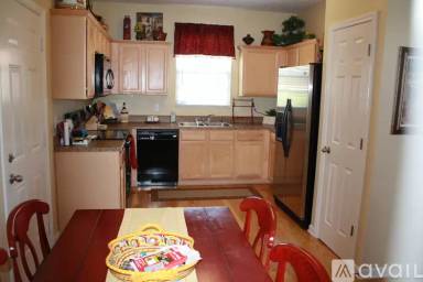 Main picture of 1010 Ashmore Dr