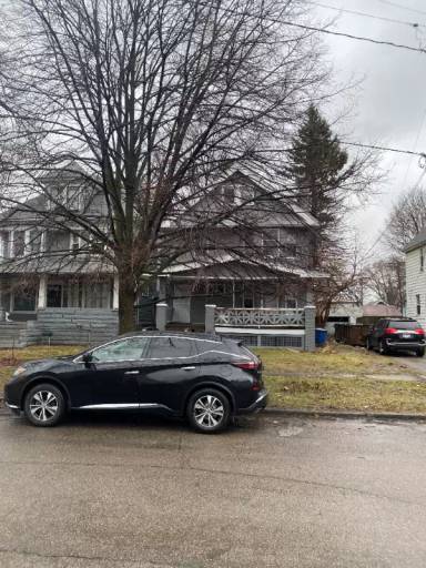 Main picture of 3889 W 33rd St