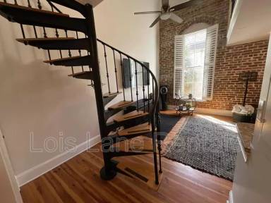 Main picture of 377 King St
