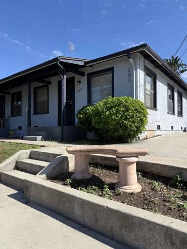 Main picture of 505 N Citrus Ave