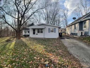 Main picture of 1414 E Fairoaks Ave