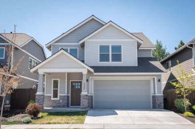 Main picture of 3113 NE Marea Dr