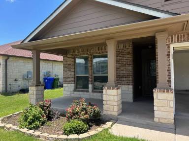 Main picture of 5409 Tama Dr
