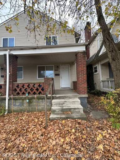 Main picture of 2006 Cleveland Ave