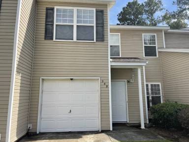 Main picture of 259 Grand Oaks Dr