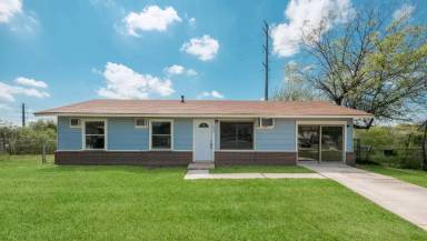 Main picture of 1939 Serene Valley St