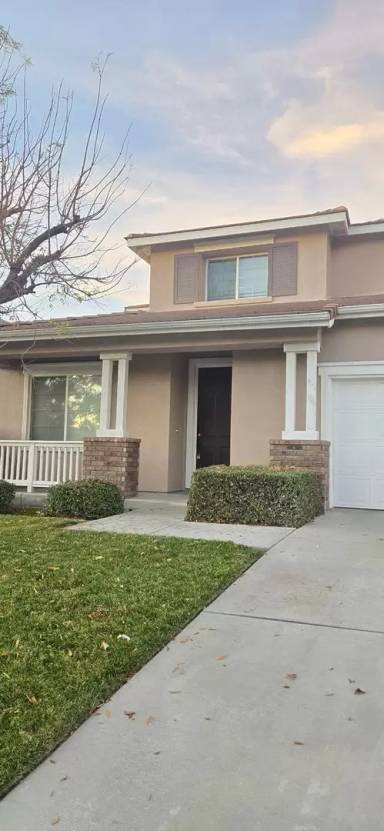 Main picture of 1649 Valley Falls Ave