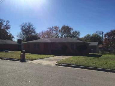 Main picture of 718 N Rita St