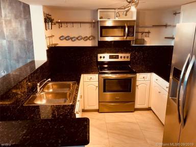 Main picture of The Aston Condo