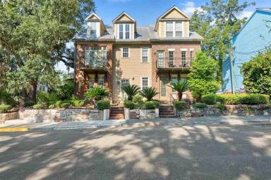 Main picture of 820 Saint Michael St