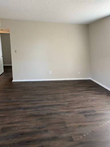 Main picture of 3828 Country Club Rd