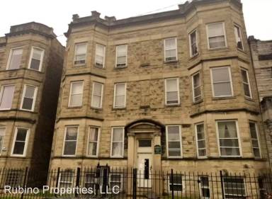 Main picture of 3133 W Augusta Blvd