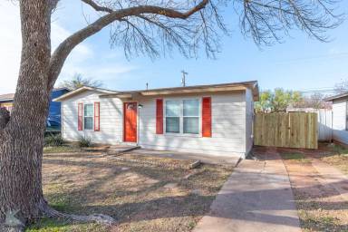 Main picture of 2242 Fannin St
