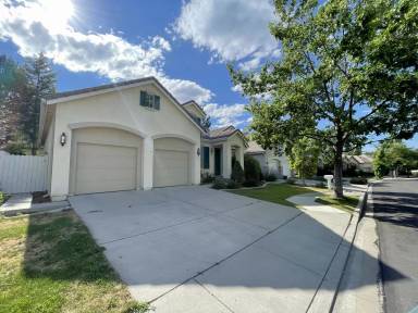 Main picture of 1115 Waverly Dr