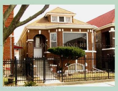 Main picture of 9031 S Racine Ave