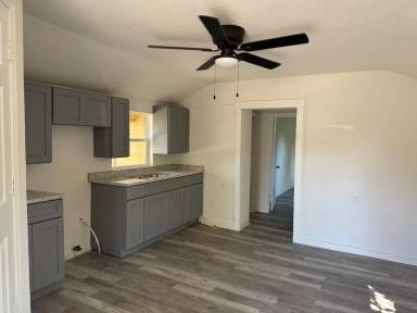 Main picture of 419 Peabody Ave