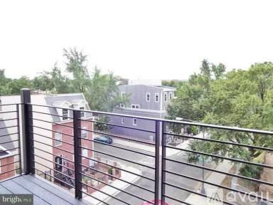 Main picture of 1537 Gales St NE