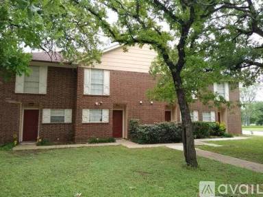 Main picture of 1937 Crooked Ln
