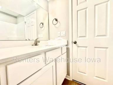 Main picture of 1006 Polk St