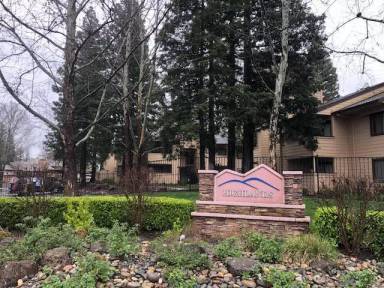 Main picture of Highland Condominiums