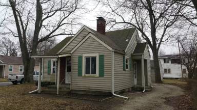 Main picture of 2625 E Memorial Dr