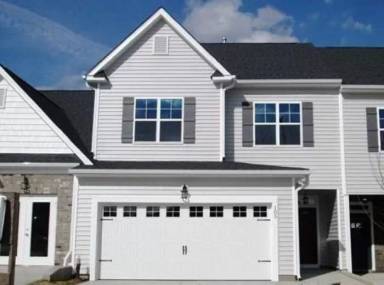 Main picture of 105 Navan Glass Dr